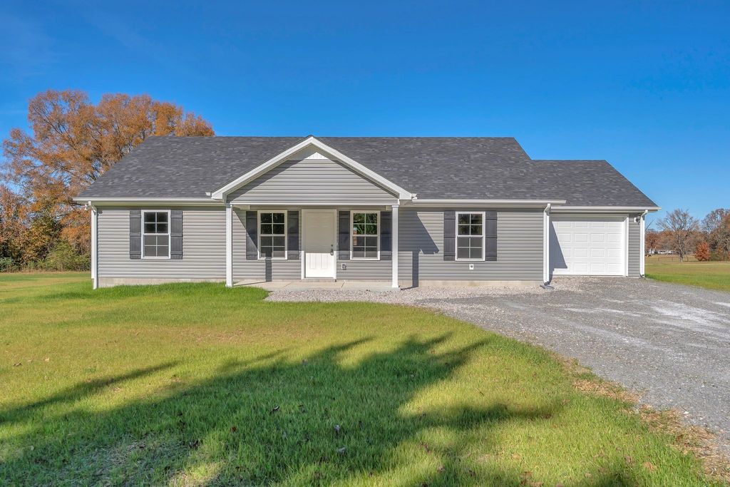 1543 Paynes Church Rd, Winchester, TN 37398