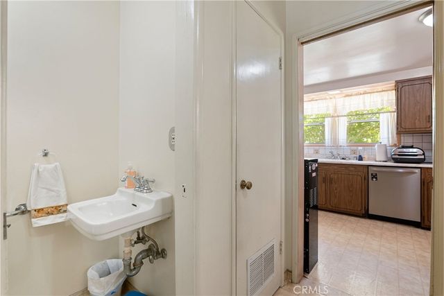 753 S Aldenville Avenue S, Covina, CA 91723