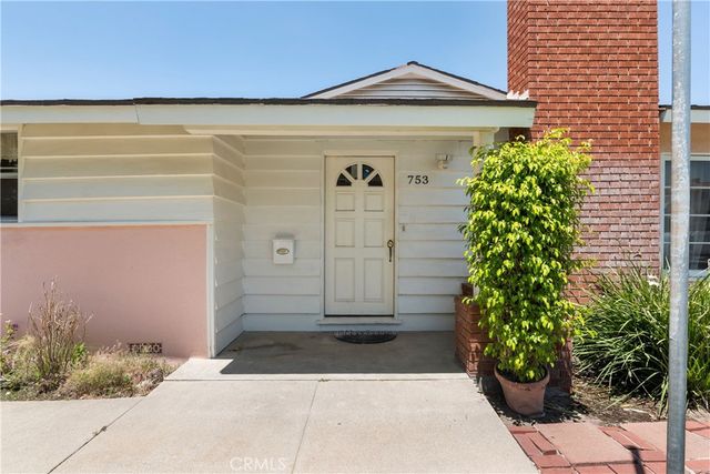 753 S Aldenville Avenue S, Covina, CA 91723