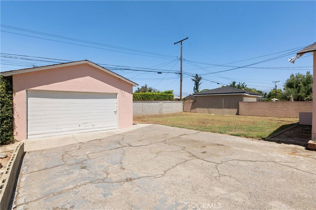 Image 27 of property listing at 753 S Aldenville Avenue S, Covina, CA 91723