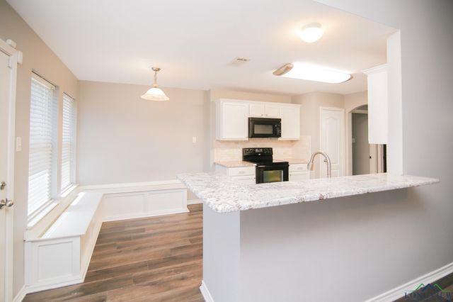 2030 Cumberland Dr., Longview, TX 75601