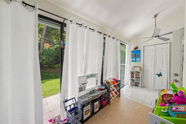 4107 BRENTWOOD PARK CIRCLE, Tampa, FL 33624