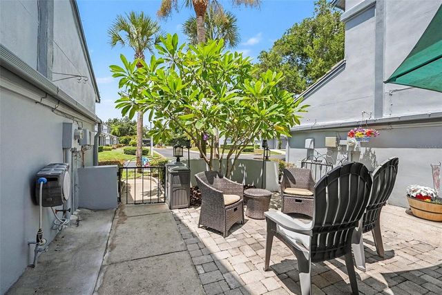 4107 BRENTWOOD PARK CIRCLE, Tampa, FL 33624