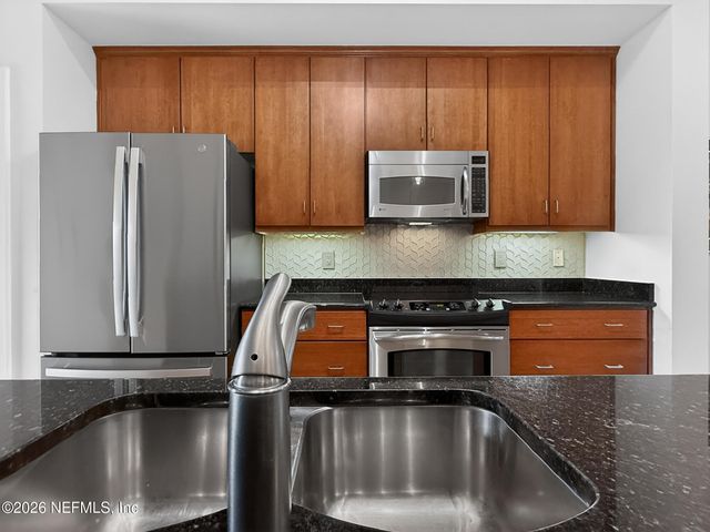 1661 RIVERSIDE Avenue 407, Jacksonville, FL 32204