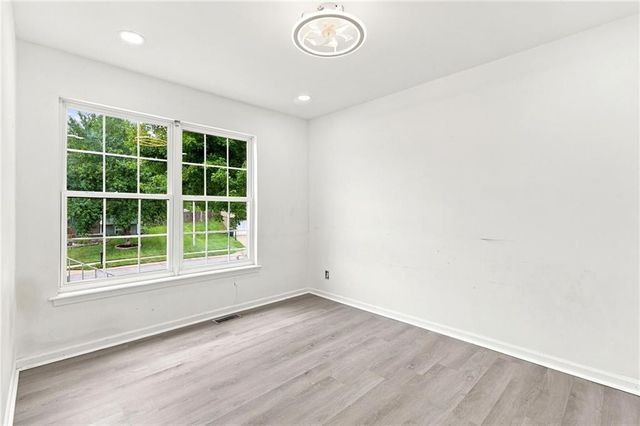 7331 N Crystal Avenue, Kansas City, MO 64119