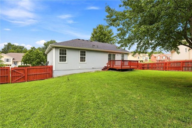 7331 N Crystal Avenue, Kansas City, MO 64119
