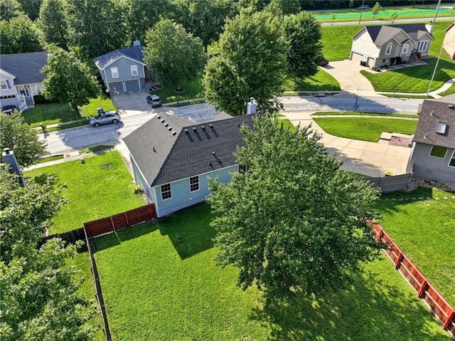 7331 N Crystal Avenue, Kansas City, MO 64119