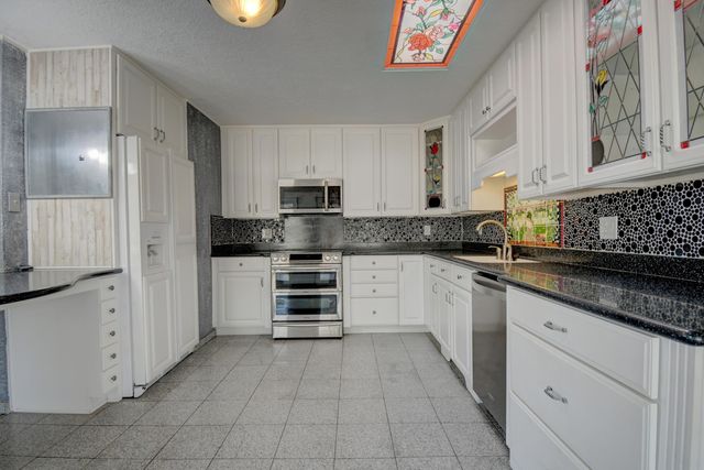 4110 El Alto Court SE, Rio Rancho, NM 87124