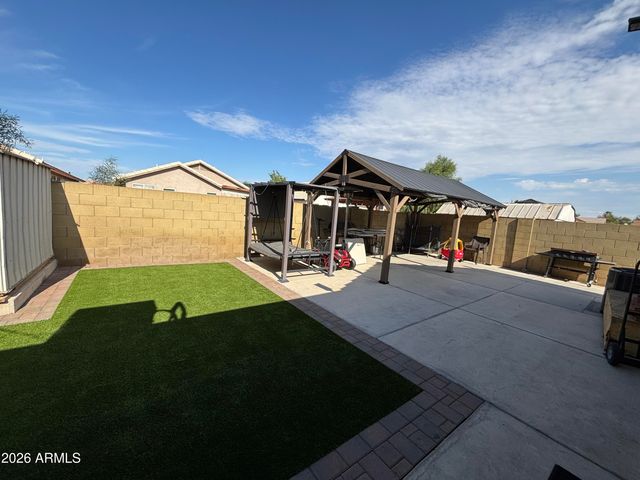 2015 N 89TH Drive, Phoenix, AZ 85037