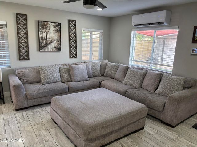 2015 N 89TH Drive, Phoenix, AZ 85037