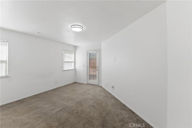 2521 N Selland Avenue, Fresno, CA 93722