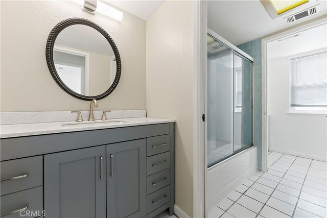 2521 N Selland Avenue, Fresno, CA 93722