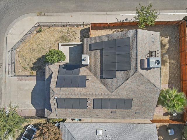 2521 N Selland Avenue, Fresno, CA 93722