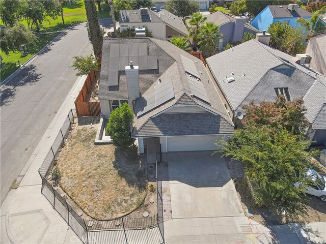 2521 N Selland Avenue, Fresno, CA 93722