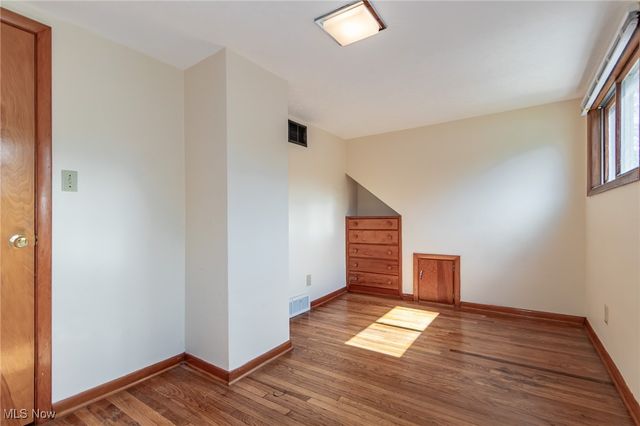 306 E 323rd Street, Willowick, OH 44095