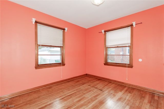 306 E 323rd Street, Willowick, OH 44095