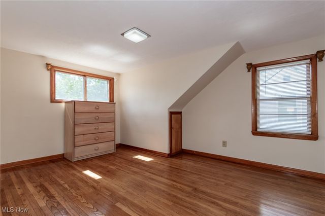 306 E 323rd Street, Willowick, OH 44095