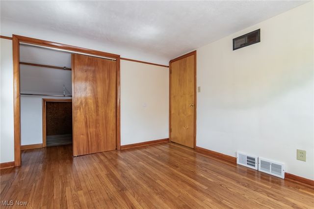 306 E 323rd Street, Willowick, OH 44095