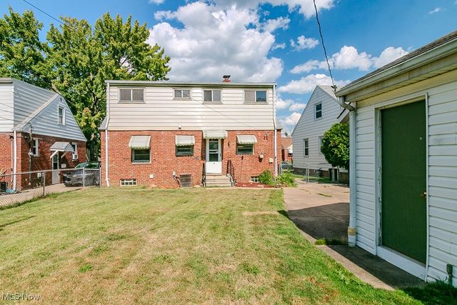 306 E 323rd Street, Willowick, OH 44095