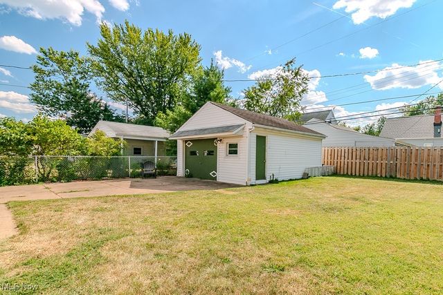 306 E 323rd Street, Willowick, OH 44095