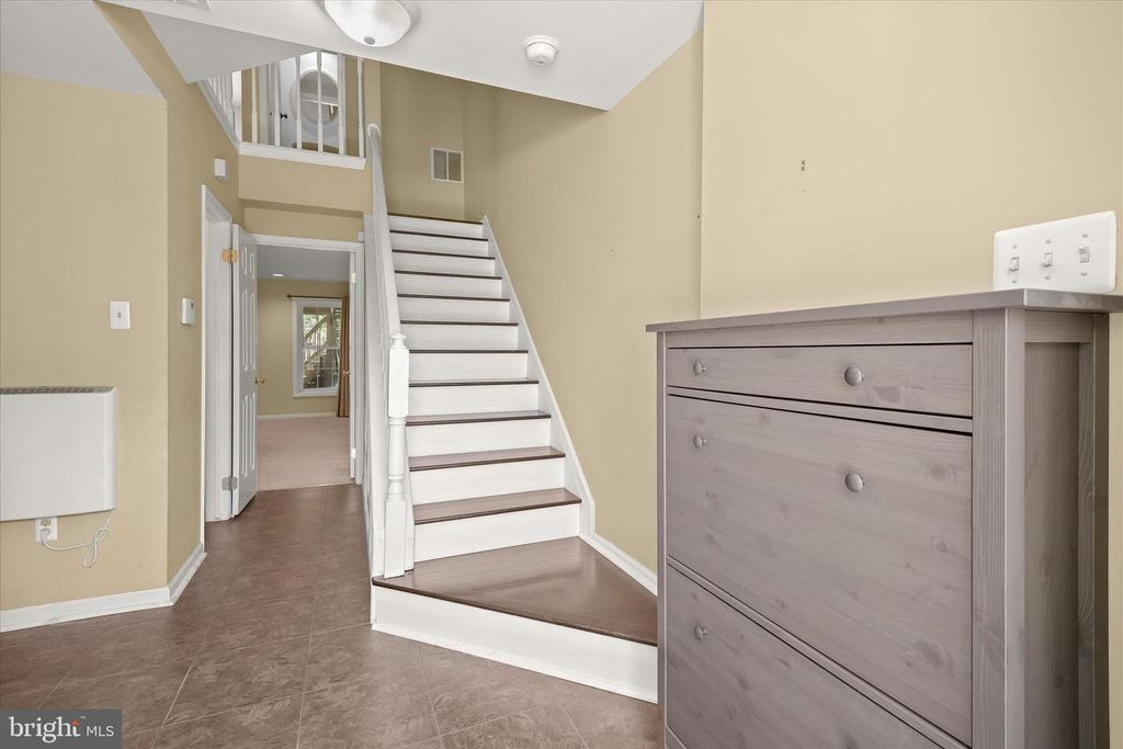 Image 9 of property listing at 4716 RAMS HORN ROW, Ellicott City, MD 21042