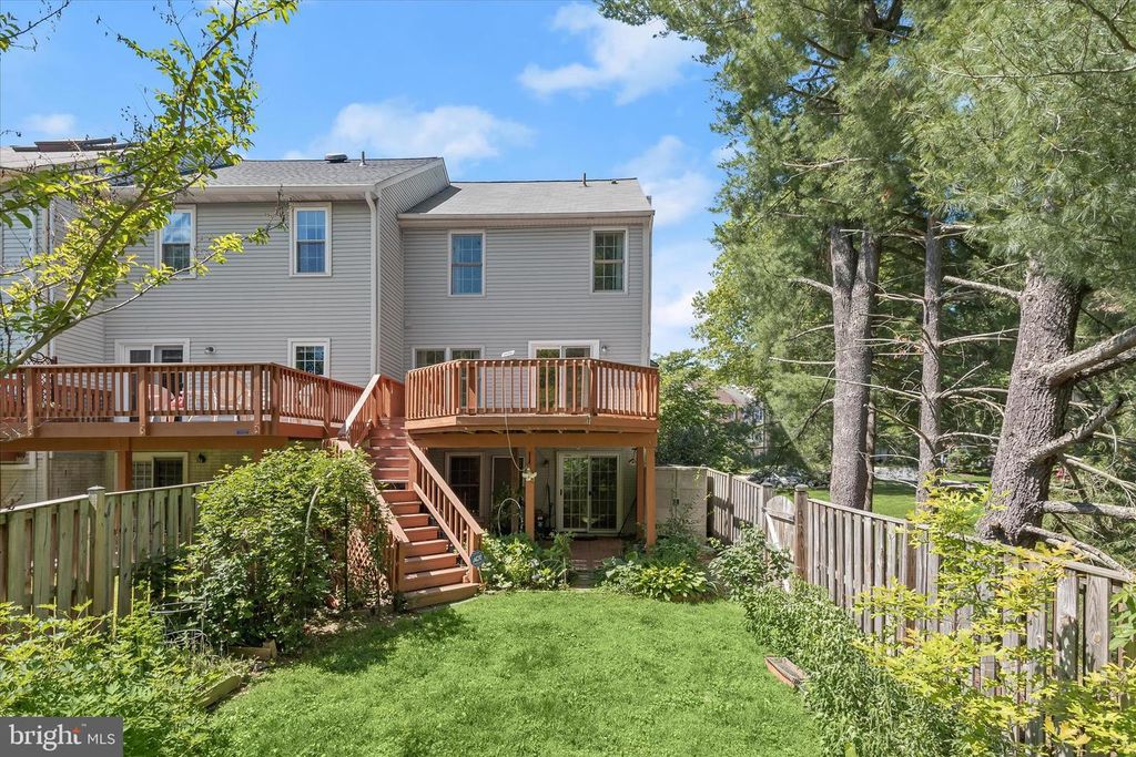 Image 7 of property listing at 4716 RAMS HORN ROW, Ellicott City, MD 21042