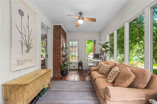 1700 Lynwood Avenue, Winston-salem, NC 27104