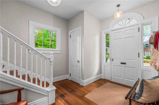 1700 Lynwood Avenue, Winston-salem, NC 27104