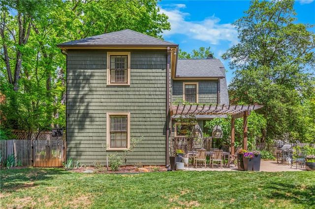 1700 Lynwood Avenue, Winston-salem, NC 27104