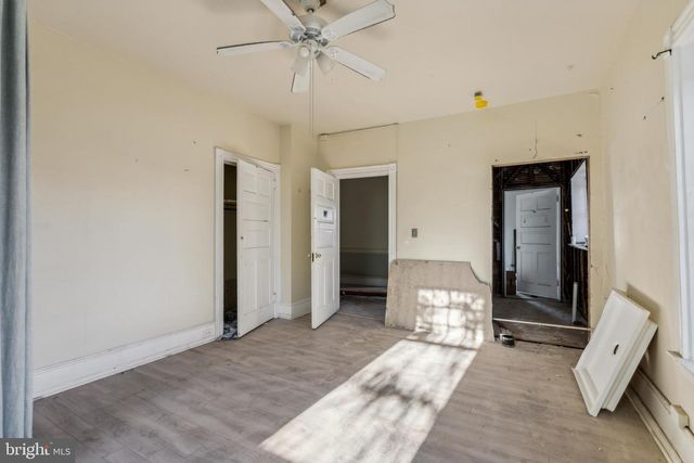 329 E WISTER ST, Philadelphia, PA 19144