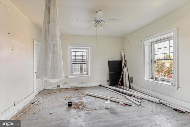 329 E WISTER ST, Philadelphia, PA 19144