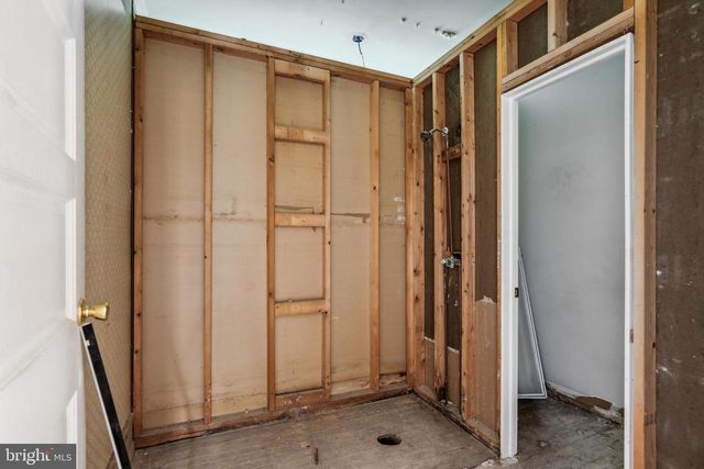 329 E WISTER ST, Philadelphia, PA 19144
