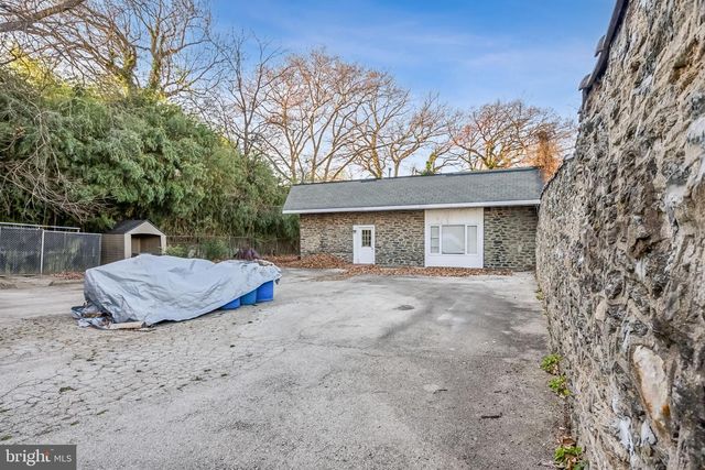 329 E WISTER ST, Philadelphia, PA 19144