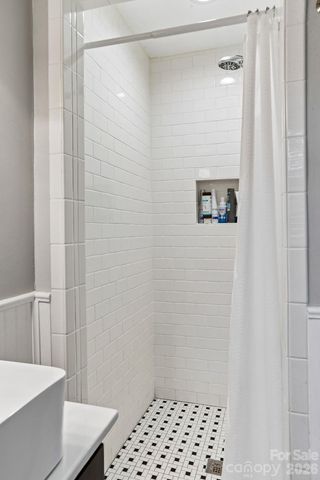 122 Chanticleer Court, Charlotte, NC 28214