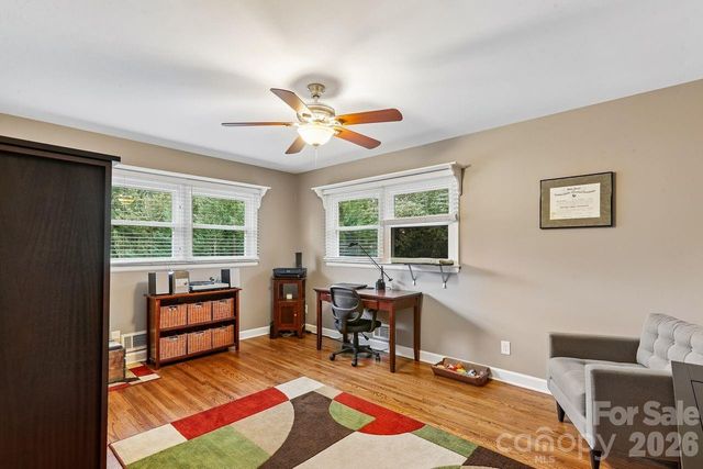 122 Chanticleer Court, Charlotte, NC 28214