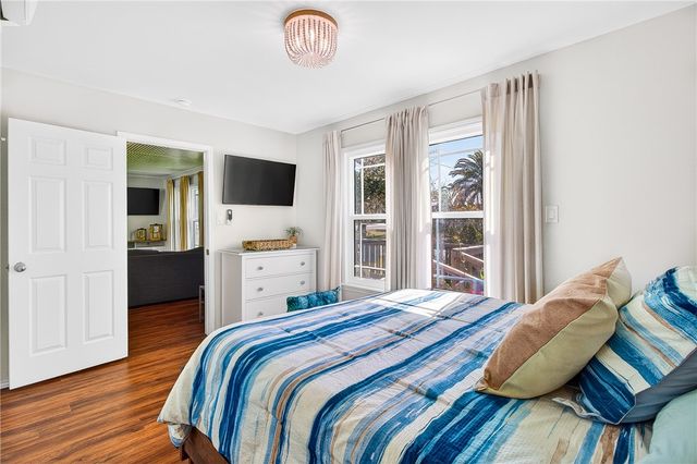 206 S Station St, Port Aransas, TX 78373