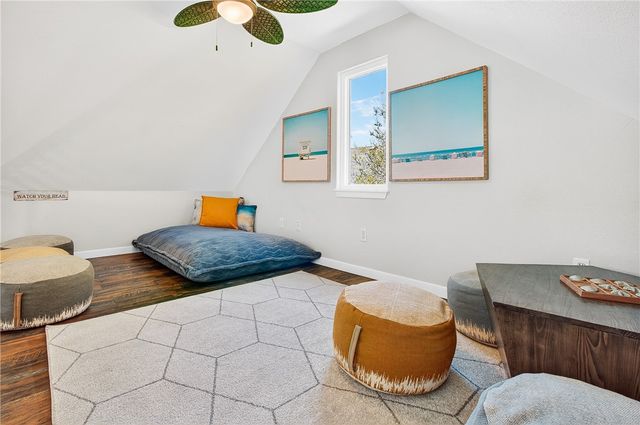 206 S Station St, Port Aransas, TX 78373