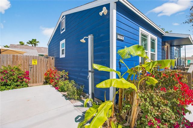 206 S Station St, Port Aransas, TX 78373