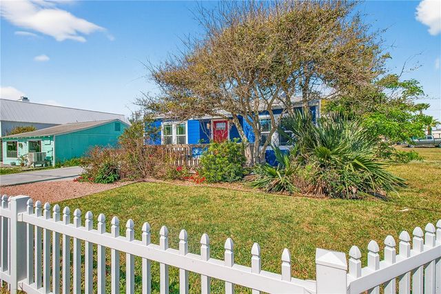 206 S Station St, Port Aransas, TX 78373