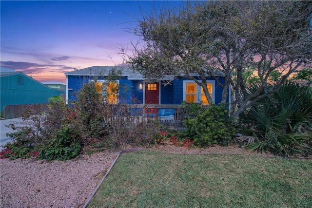 206 S Station St, Port Aransas, TX 78373