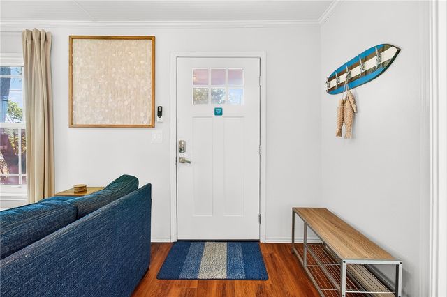 206 S Station St, Port Aransas, TX 78373