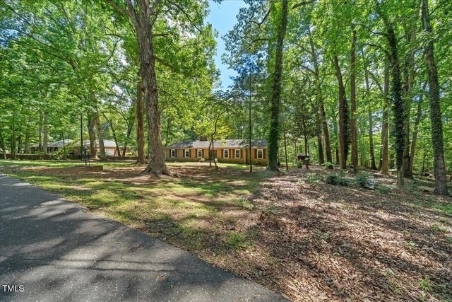 513 W Glendale Street, Siler City, NC 27344