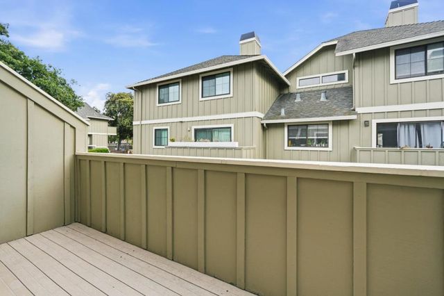 537 E McKinley Avenue B, Sunnyvale, CA 94086