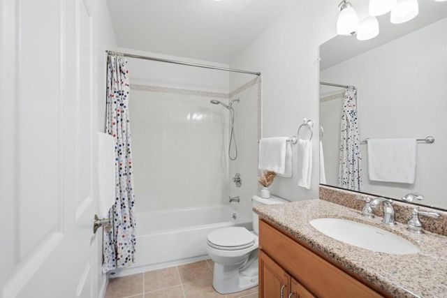 537 E McKinley Avenue B, Sunnyvale, CA 94086
