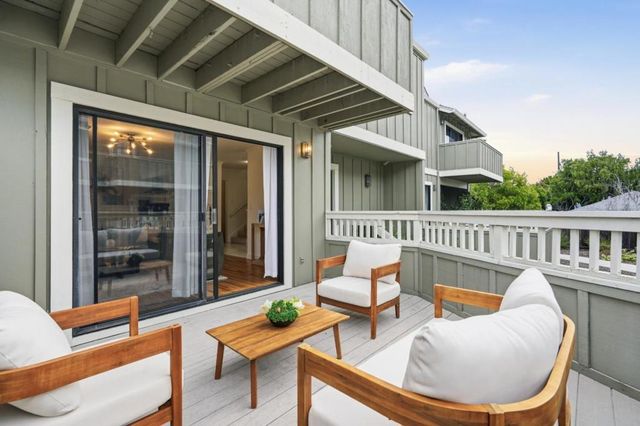 537 E McKinley Avenue B, Sunnyvale, CA 94086