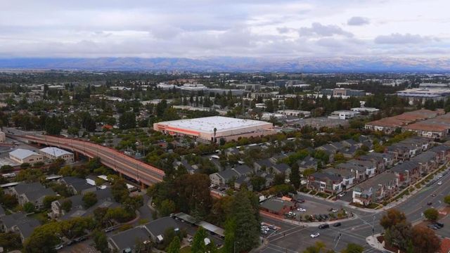 537 E McKinley Avenue B, Sunnyvale, CA 94086