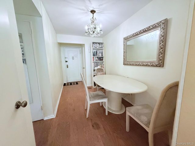 83-05 98 Street 5N, Woodhaven, NY 11421