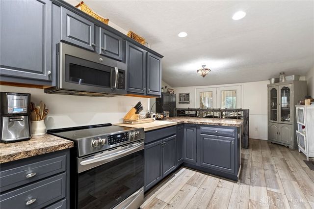 921 Hickory Lane, Troy, OH 45373