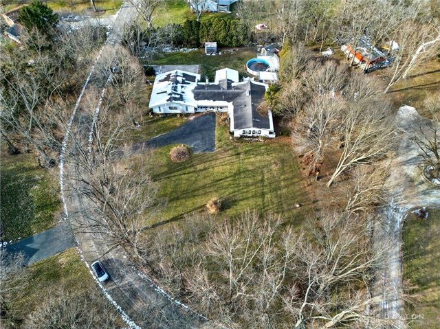 921 Hickory Lane, Troy, OH 45373