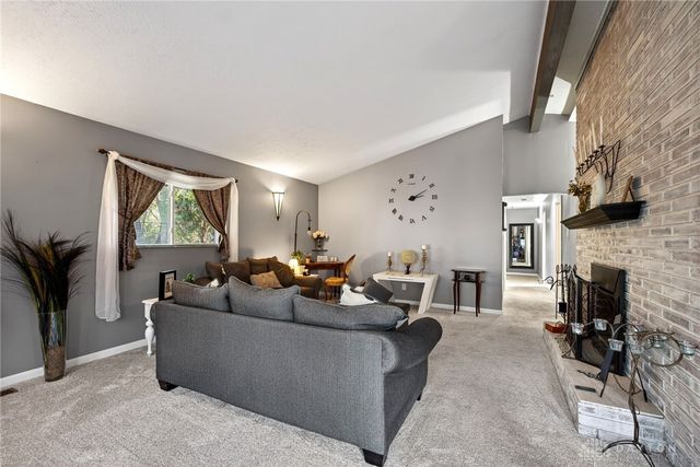 921 Hickory Lane, Troy, OH 45373